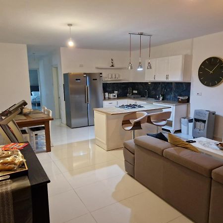 Town Pent House Apartment ลูอะ ภายนอก รูปภาพ